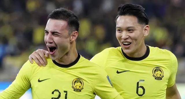 包含泰国羽毛球队绝杀马来西亚羽毛球队，辛杜完成帽子戏法的词条