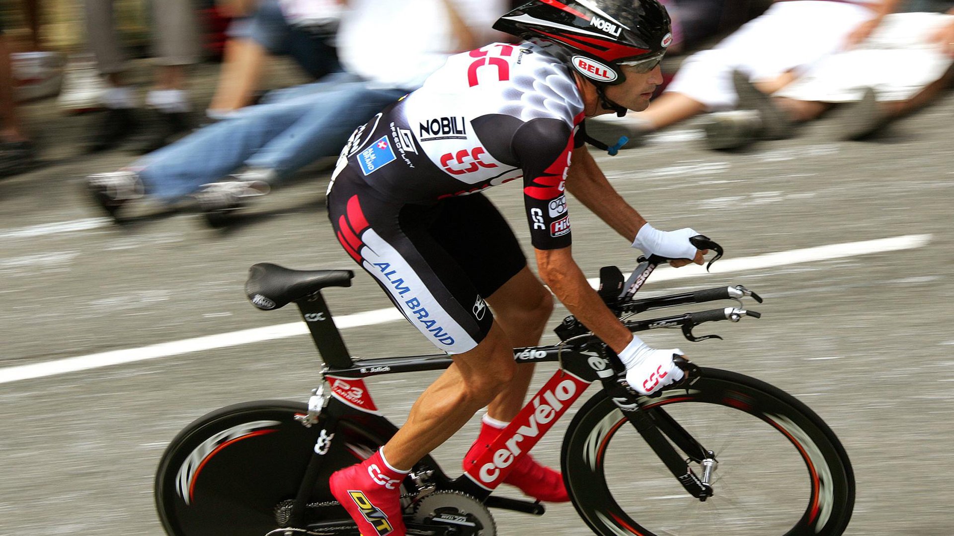 硬仗之魂，楚阿梅尼在多特蒙德对阵阿森纳的巅峰对决中诠释王者定义