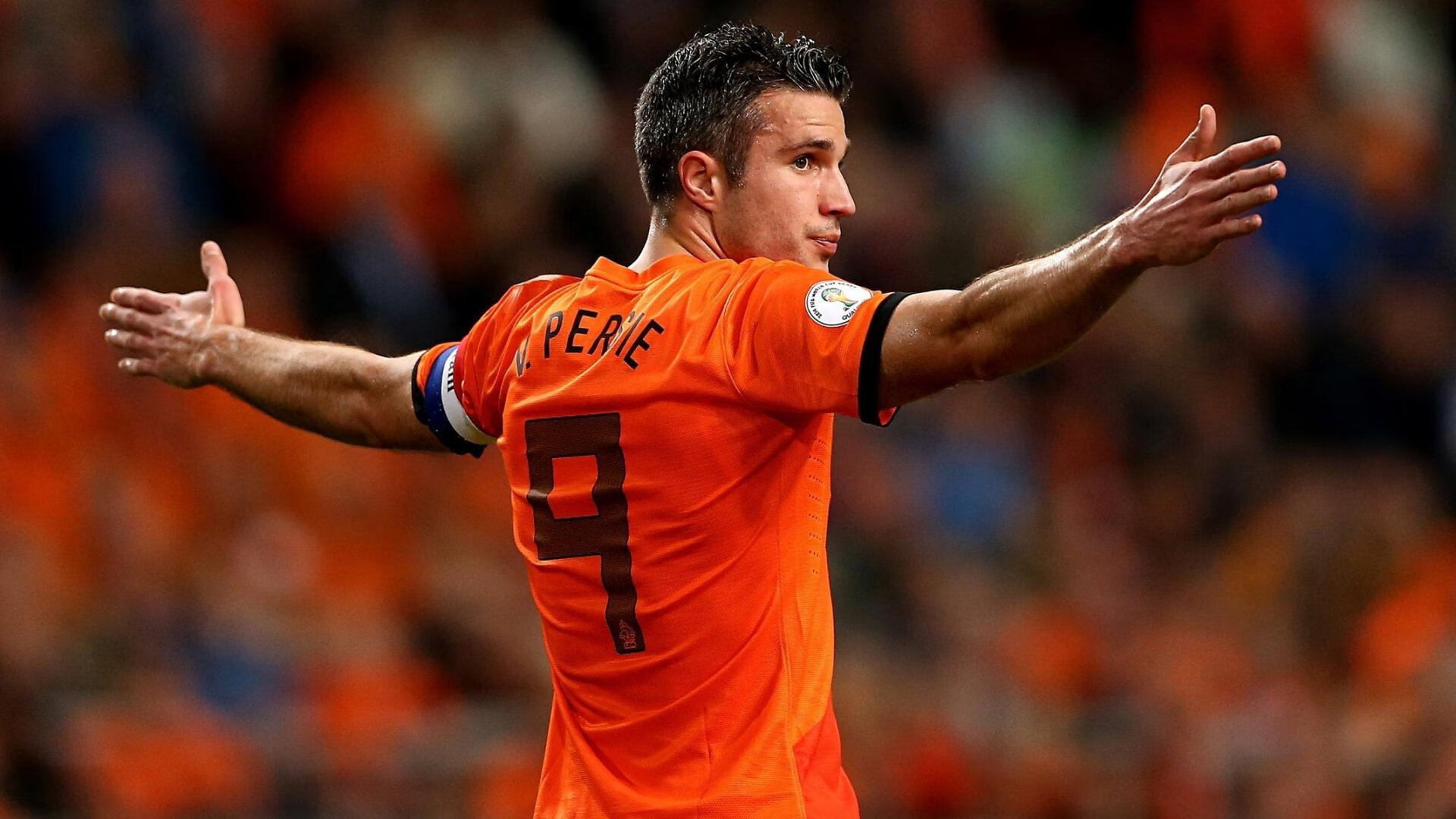 引擎轰鸣之夜，恩佐·法拉利如何以一场揭幕战彻底改写F1防线法则